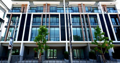 โฮมออฟฟิศให้เช่า : [ให้เช่า] โฮมออฟฟิศ 4 ชั้น พื้นที่ใหญ่ ทำเลดี ติดถนนใหญ่นวมินทร์ ใกล้ MaxValu📍โครงการ Premium Place Mix Nawamin