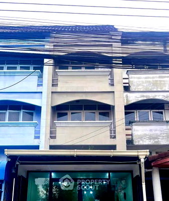 Townhouses for sale The Thai Bar Under The Royal Patronage : 4-BR Townhouse in Bang Khae Nuea (ID 2432649)