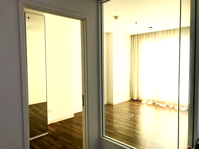 Condos for sale : 🔥Great for living in or investment! Condo near BTS! The Room Sathorn-Taksin, beautiful unit, great price. MD-25027162