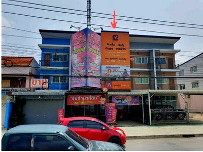 Shophouses for sale Chanthaburi : FOR SALE  COMMERCIAL BUILDING PROPERTY  4180000 BAHT.