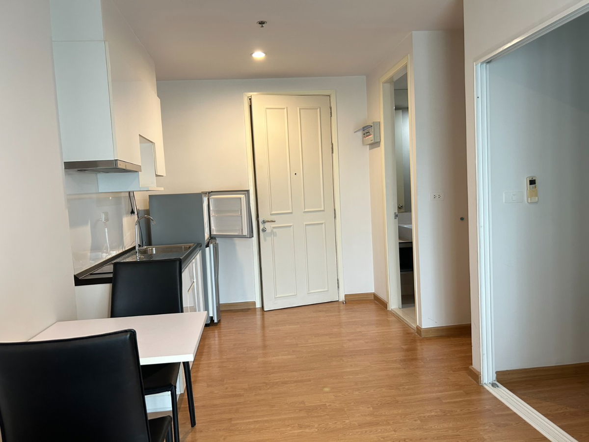 รูป เจ้าของห้องปล่อยเช่าเองค่ะ ให้เช่าคอนโด พาร์คแลนด์ รัชดา - วงศ์สว่าง 1 ห้องนอน 30 ตรม. ค่าเช่า 9,000 บาท / เดือน - รูปที่ 6/8