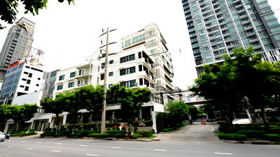 เช่าสำนักงาน วิทยาลัยสารพัดช่างธนบุรี : เช่าสำนักงาน ถนน สาทร-นราธิวาส สวย ทำเลดี ใกล้ BTS ช่องนนทรี สนใจแอตไลน์ครับ@841qqlnr