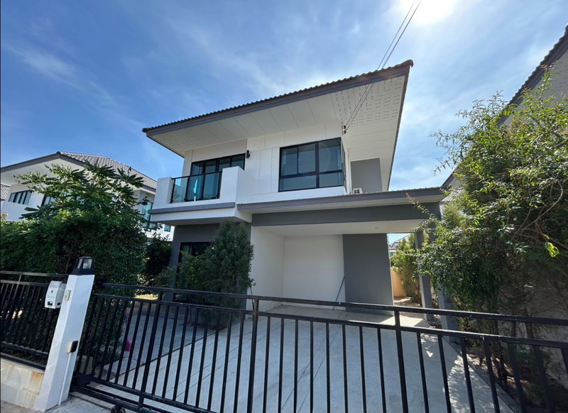 Houses for sale : Sell House Breeze at Eastern Star Foresto Buraphaphut-Sukhumvit road 