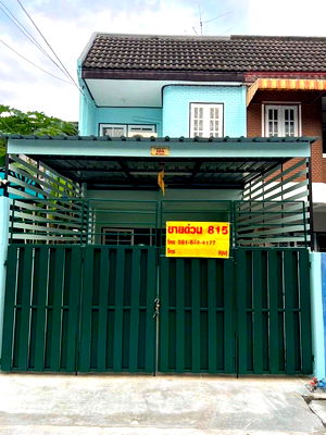 Townhouses for sale Bangkok : CS046 ❤️🏠 For sale urgently: Cozy townhouse, perfect for small families.