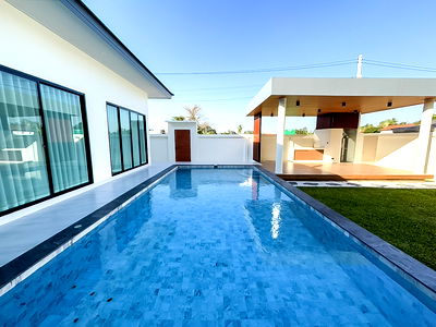 เช่าบ้านเดี่ยว ชลบุรี : Pool Villa for Rent Mabprachan Area, East Pattaya