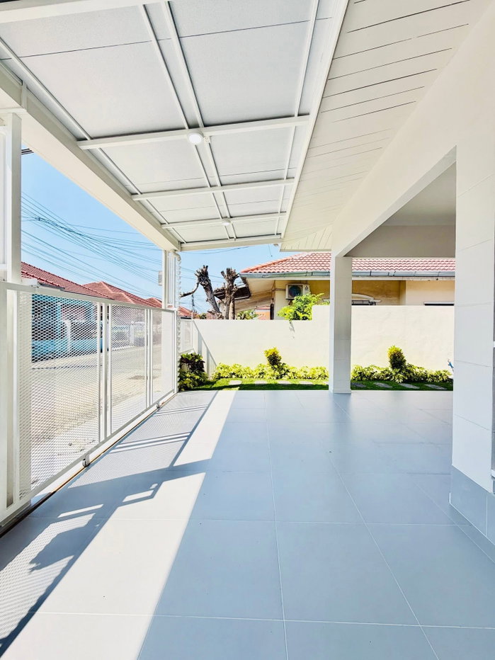 รูป Single Storey House for Sale in East Pattaya with 3 Bedrooms - รูปที่ 2/20