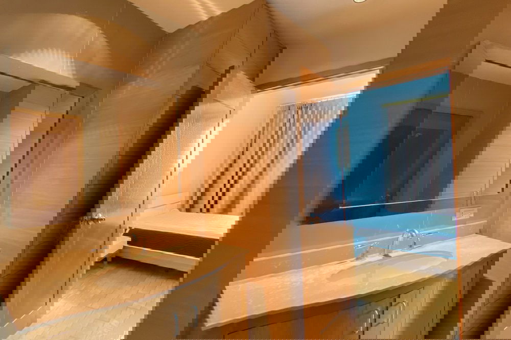 รูป 🔥 สำหรับเช่า !! วิวเมือง, ชั้นสูง 19++, ห้องอยู่ทางทิศตะวันออก !! 🔥 Code C20221201785...The Empire Place, 2 นอน, 2 น้ำ, แต่งครบ, พร้อมเข้าอยู่📣📣 - รูปที่ 10/11