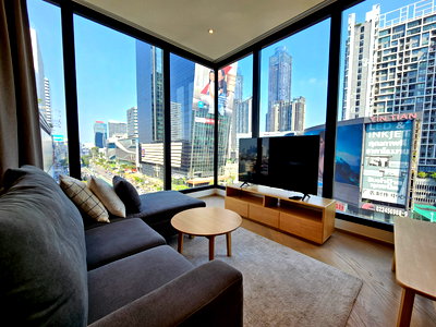 คอนโดให้เช่า : ให้เช่า ** Ashton Asoke-Rama9 ห้องกว้าง 67 ตรม. 2 นอน 2 น้ำ เฟอร์ครบ พร้อมอยู่ @ 59,000 บาท Call 096-2615656