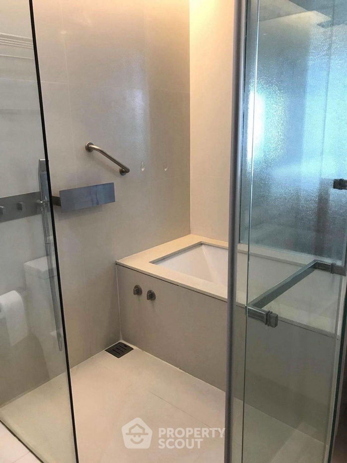 รูป คอนโด 1-ห้องนอน ที่ เดอะ รูม สุขุมวิท 21 ใกล้ MRT สุขุมวิท (ID 2632366) - รูปที่ 7/8