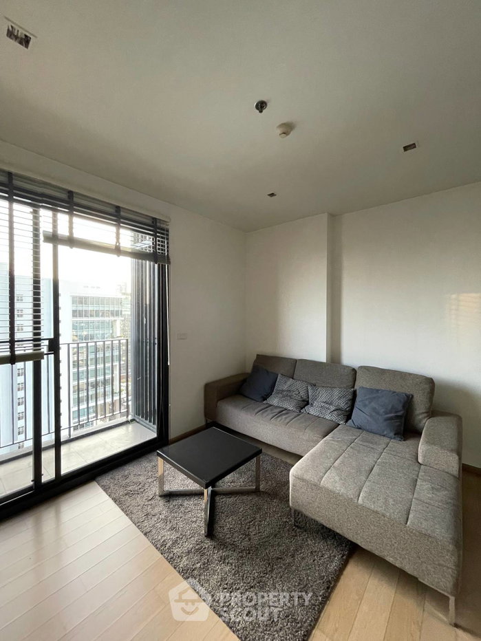 รูป คอนโด 1-ห้องนอน ที่ เอช คิว ทองหล่อ ใกล้ BTS ทองหล่อ (ID 513365) - รูปที่ 2/9