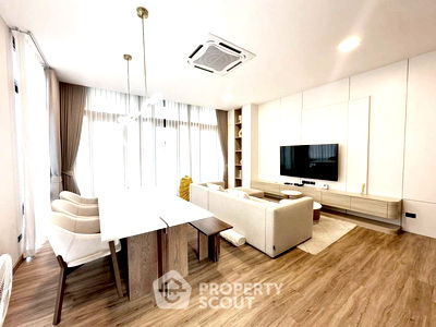 Townhouses for rent Bangkok : 3-BR Townhouse at PATIO Ratchayothin near BTS Sena Nikhom (ID 2630782)