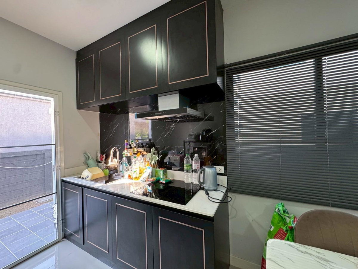 รูป ขายบ้านเดี่ยว เพอร์เฟค พาร์ค กรุงเทพกรีฑา–รามคำแหง 3ห้องนอน 2ห้องน้ำ + 1ห้องทำงาน เพียง 15นาทีถึงสนามบิน ใกล้มอเตอร์เวย์ - รูปที่ 11/22