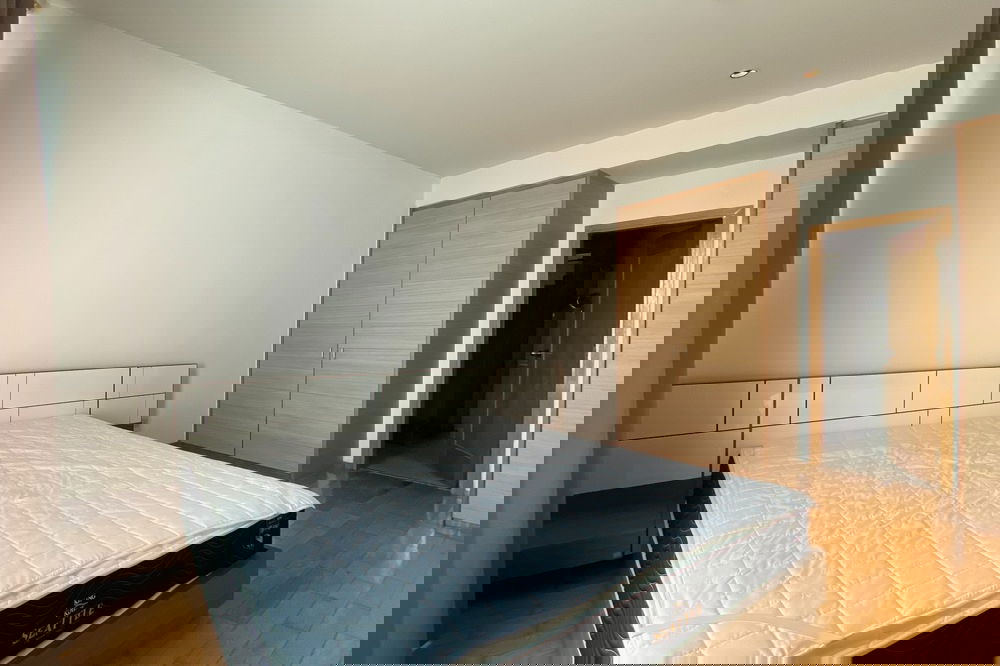 รูป 🔥 สำหรับเช่า !! วิวเมือง, ชั้นสูง 19++, ห้องอยู่ทางทิศตะวันออก !! 🔥 Code C20221201785...The Empire Place, 2 นอน, 2 น้ำ, แต่งครบ, พร้อมเข้าอยู่📣📣 - รูปที่ 6/11