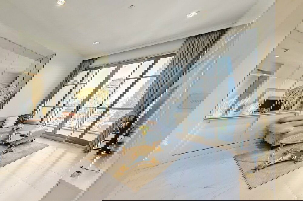 รูป เช่า !! คอนโดระดับ SUPER LUXURY !! ห้องกว้าง, Code C20260200016..185 Rajadamri, 1 นอน, 1 น้ำ, ชั้นสูง 17++, แต่งครบ, สไตล์โมเดิร์น, พร้อมเข้าอยู่ - รูปที่ 2/7