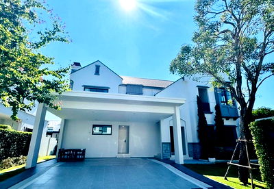 Houses for rent Srinakarin-Romklao Road : Detached House For Rent : Nantawan Rama 9 - New Krungthepkretha