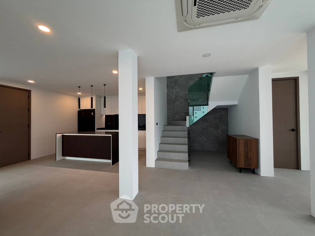 รูป ทาวน์เฮ้าส์ 3-ห้องนอน ใกล้ ปราสาทสัจธรรม (ID 2632997) - รูปที่ 9/22