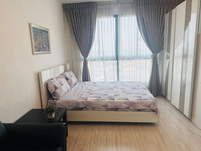 BTS Bang Na 200 m. Price  11,000 Baht Condo Ideo Mobi Sukhumvit Eastgate ( Rental )