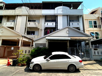 Townhouses for sale Central Plaza Bang Na : 🔥🔥Best price!! For Investor!! 4b3b 9.5mb - Rueang Siri Village 📞Call 090 919 9898