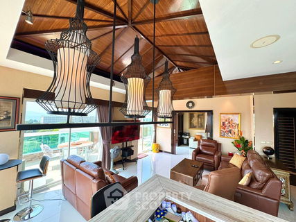 3-BR Penthouse at Siam Oriental Elegance 2 close to Phratamnak (ID 2630247)