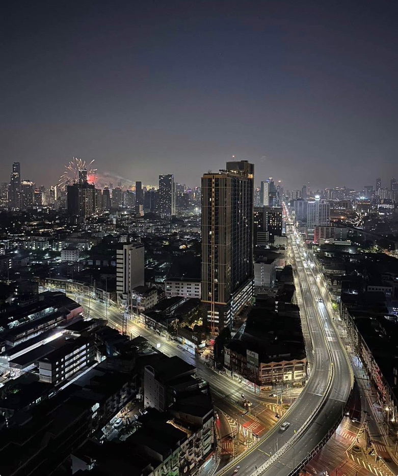 picture The Tree Pattanakarn - Ekkamai  - 7/8