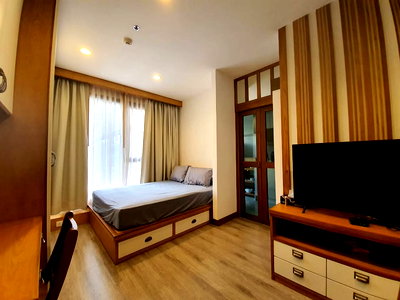 คอนโดให้เช่า : 📍 ให้เช่า Ideo Mobi Asoke | ห้องสตูดิโอ ชั้น 30 ใจกลางอโศก ใกล้ MRT เพชรบุรี & ARL มักกะสัน