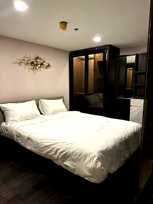 คอนโดให้เช่า : P-42466 สุดยอดวิวเมือง ทองหล่อ! 2 นอน 39 ชั้น! เพียง 50,000 บาท/เดือน Line Id: @easythaihome 085-592-2897