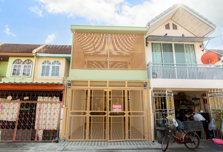 🏡 ขายด่วน บ้านสวย พร้อมเสิร์ฟ มาแล้วจ้า 🏡      ⛅️ ทาวน์เฮ้าส์ 2 ชั้น สุดน่ารัก ⛅️        ตกแต่งโทนละมุนๆ ด้วยสีเขียวมัทฉะ