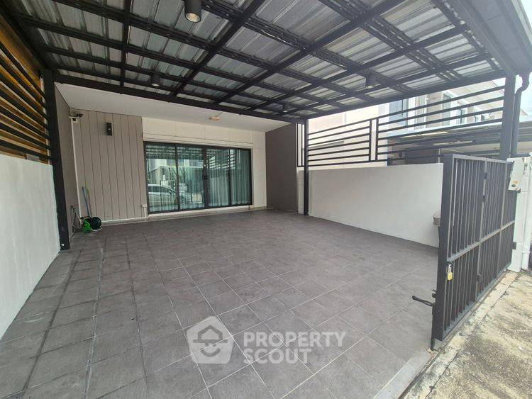 รูป ทาวน์เฮ้าส์ 3-ห้องนอน ใน จอมทอง (ID 2631468) - รูปที่ 3/10