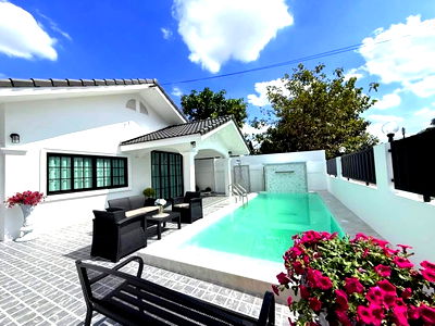 บ้านเดี่ยว ชลบุรี : House for sale, Funtip 2 Village.