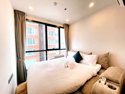 Condos for rent : Q Chidlom Phetchaburi【𝐑𝐄𝐍𝐓】🔥A warm-toned yet luxurious room, giving the feeling of a private residence🔥 Contact Line ID: @hacondo