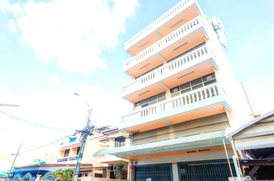Home office for sale Thailand Cultural Centre  : 🏠 Urgent Sale! INTER House 🏠 Pracharat Bamrung Soi 5  "Great for living or as a home office"