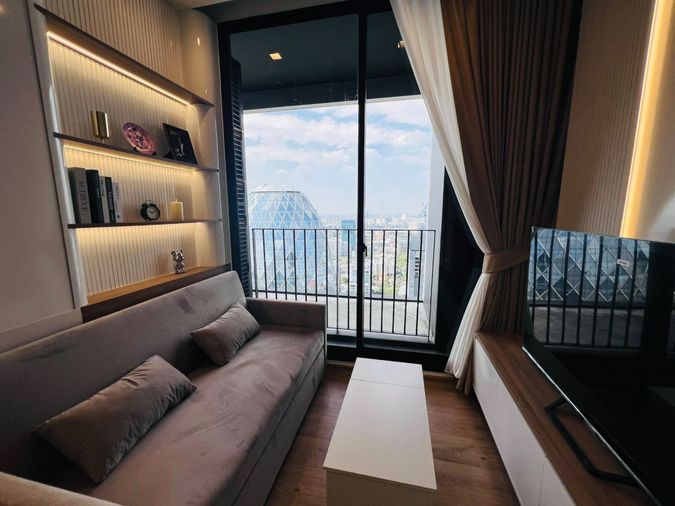 BTS Ari 110 m. Price  30,000 Baht Condo Noble Around Ari ( Rental )