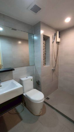 รูป [[ให้เช่า]] คอนโดใกล้ themallบางกะปิ  mrtแยกลำสาลี คอนโด ลิฟวิ่ง เนสท์ รามคำแหง วิวสระว่ายน้ำ พร้อมเข้า  - รูปที่ 8/9