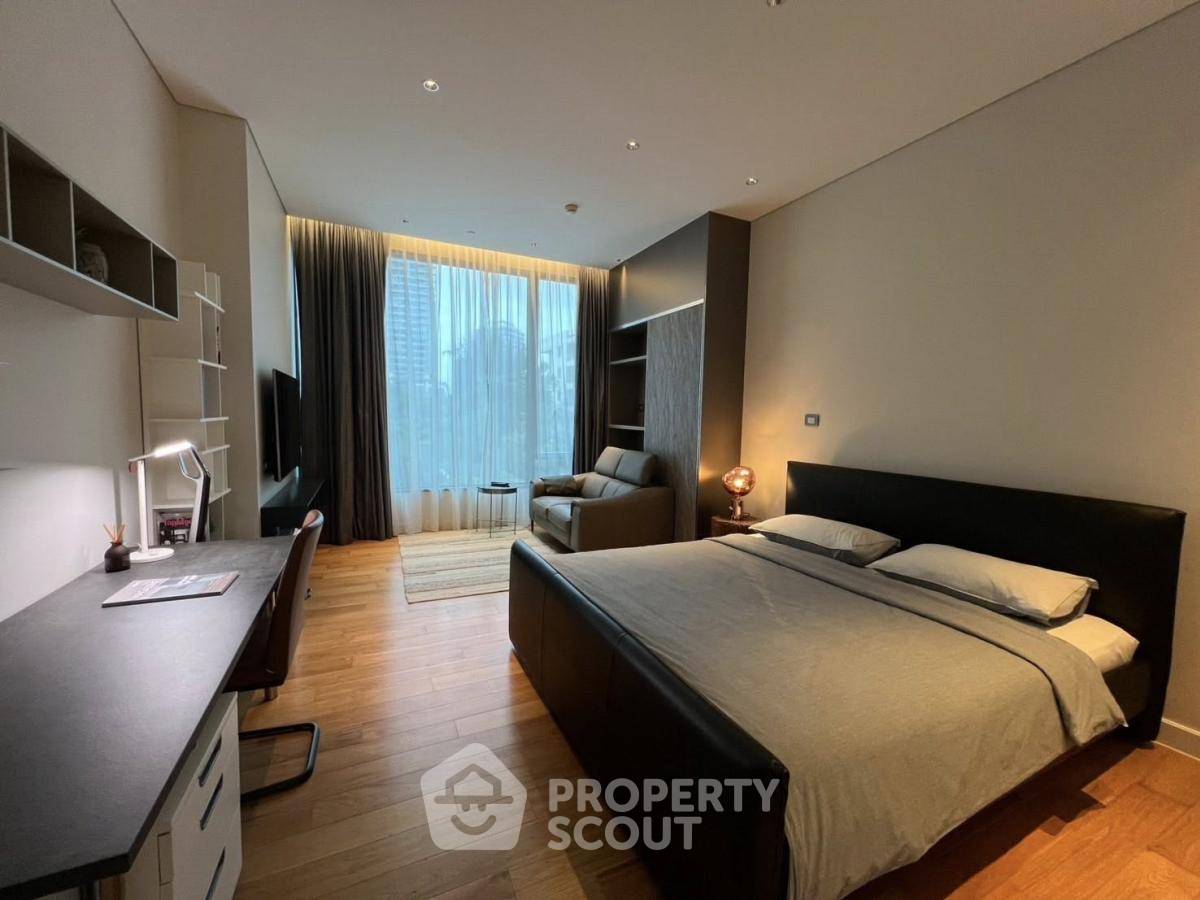 picture Studio Condo at Sindhorn Residence near BTS Ratchadamri (ID 2635144) - 1/10