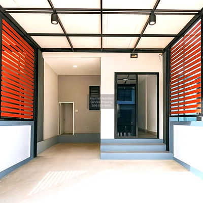 ทาวน์โฮม แอร์พอร์ต ลิงค์  ลาดกระบัง : ขายทาวน์เฮ้าส์/ทาวน์โฮม  เดอะ ธาม 2 อ่อนนุช - มอเตอร์เวย์ รีโนเวทใหม่ ลาดกระบัง เขต ลาดกระบัง กรุงเทพ CX-140310 ✅ ทักไลน์ @connexproperty ตอบทันที ทีมงานมืออาชีพ ✅