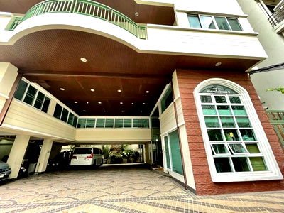 เช่าสำนักงาน วิทยาลัยอาชีวศึกษาเอี่ยมละออ : OF0501 อาคารออฟฟิศให้เช่า อาคารโมบิคอม 2 กรุงเทพมหานคร