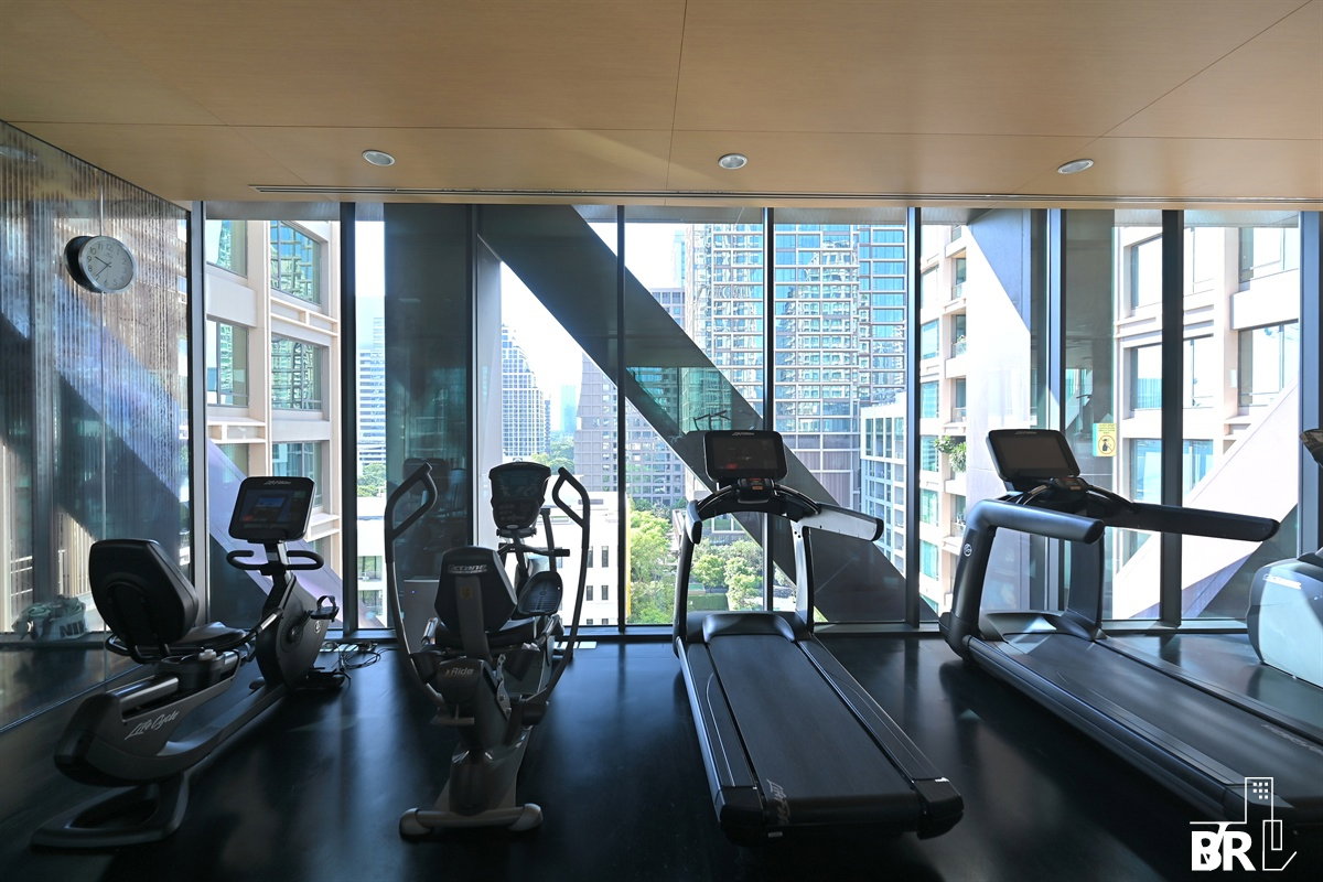 รูป 💎 Rare Find! 1 Bedroom Sindhorn Residence, 💎 Private & Exclusive Near BTS Chidlom - รูปที่ 3/6