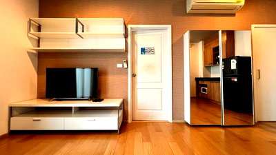 คอนโดให้เช่า : Hive sathorn 1Bedroom  NearBTS BTS Krung Thonburi (Condo For rent)