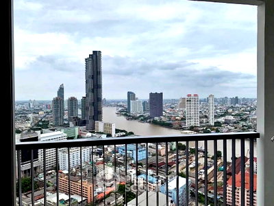 คอนโดให้เช่า : คอนโด 2-ห้องนอน ที่ ริธึ่ม สาทร ใกล้ BTS สะพานตากสิน (ID 2636400)