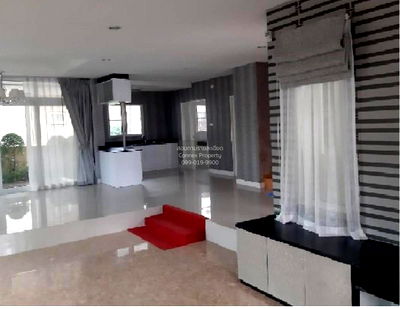 Houses for sale : For Sale House , The Boulevard Sriracha , corner unit , Surasak , Si Racha , Chon Buri , CX-118515 ✅ Live chat with us ADD LINE @connexproperty ✅
