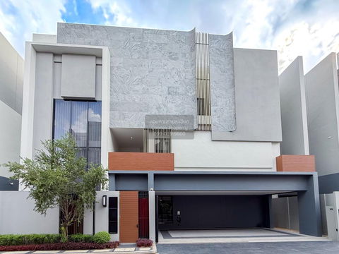 For Rent House , BuGaan Krungthep Kreetha , nice view , wide frontage , Hua Mak , Bang Kapi , Bangkok , CX-134030 ✅ Live chat with us ADD LINE @connexproperty ✅