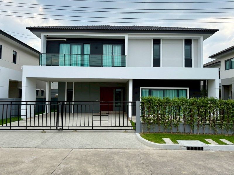 บ้านเดี่ยวให้เช่า : ND0087 ให้เช่า บ้านเดี่ยว โครงการ CENTRO วิภาวดี บ้านใหม่โซนใกล้ Clubhouse