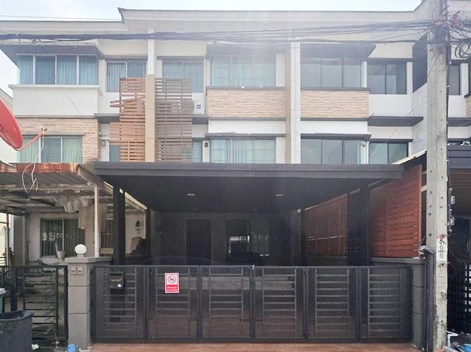 ทาวน์โฮมซอยกรุงเทพกรีฑา 7 ให้เช่า เข้าอยู่ได้ทันที เฟอร์นิเจอร์ครบ✨