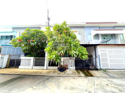 ทาวน์โฮม วิทยาลัยพณิชยการเชตุพน : ขายทาวน์เฮ้าส์/ทาวน์โฮม  เดอะคอนเนค สุขสวัสดิ์ 26 บางมด เขต จอมทอง กรุงเทพ CX-119381 ✅ ทักไลน์ @connexproperty ตอบทันที ทีมงานมืออาชีพ ✅