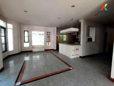 Houses for sale วิทยาลัยการจัดการเพชรเกษม : FOR SALE detached house , Wararom Phetkasem 81 , Duplex , nice view , MRT-Huai Khwang , Bang Bon , Bang Bon , Bangkok , CX-02054 ✅ Live chat with us ADD LINE @connexproperty ✅