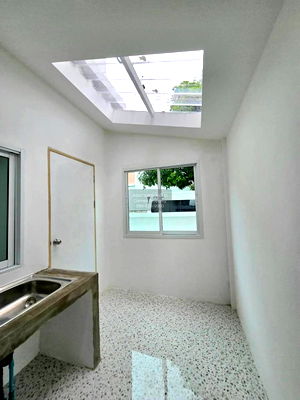 ทาวน์โฮม ชลบุรี : ขายทาวน์เฮ้าส์/ทาวน์โฮม  พรีซีโอ 4 นาป่า เมืองชลบุรี ชลบุรี CX-117132 ✅ ทักไลน์ @connexproperty ตอบทันที ทีมงานมืออาชีพ ✅