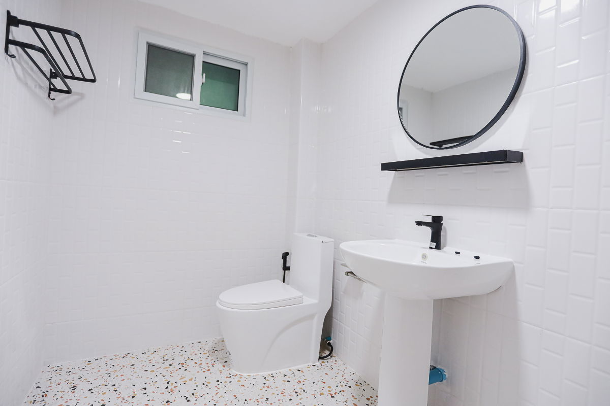 รูป ✨ ขายด่วน อาคารพาณิชย์ 3.5 ชั้น 🏠 น้องเย็นตาโฟ 3 สีขาวคลีนๆ รีโนเวทใหม่ทั้งหลัง พร้อมอยู่ ทำเลดี ✨ - รูปที่ 16/53