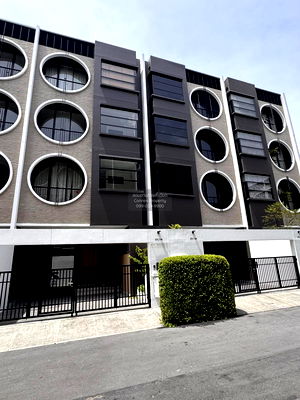 ทาวน์โฮม ลาดพร้าวตอนกลาง โชคชัย 4 ลาดพร้าว 71 นาคนิวาส : ขายทาวน์เฮ้าส์/ทาวน์โฮม  โนเบิล เคิร์ฟ เอกมัย - รามอินทรา MRT-ลาดพร้าว 71 (สายสีเหลือง) ลาดพร้าว เขต ลาดพร้าว กรุงเทพ CX-131012 ✅ ทักไลน์ @connexproperty ตอบทันที ทีมงานมืออาชีพ ✅