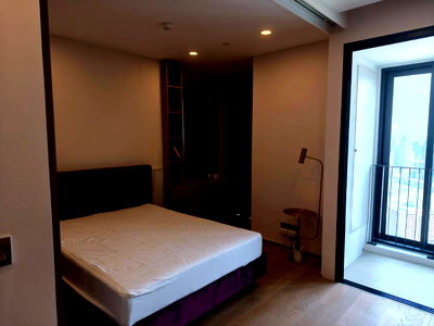 Condos for rent : For rent Aston Chula-Silom 35Sqm, 54FL Fully furnished 【Line: Yosita828】