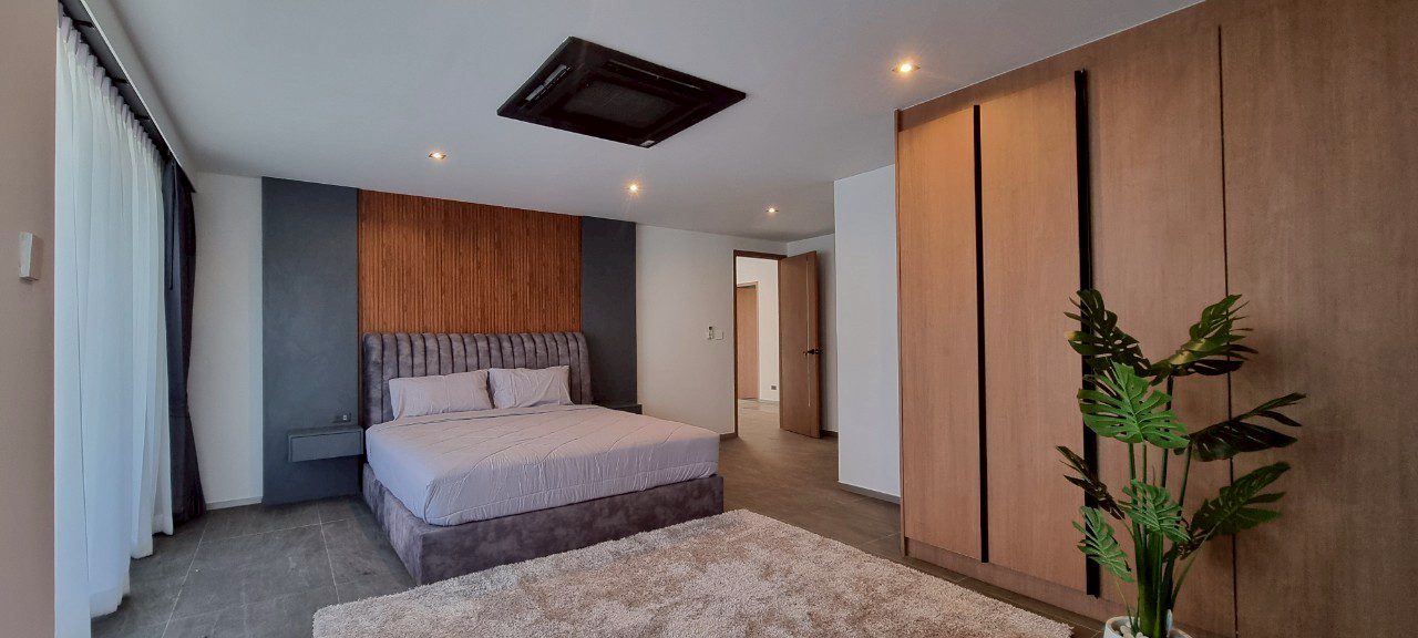 picture Stunning Penthouse for Rent at Sombat Condoview Pattaya - 16/31